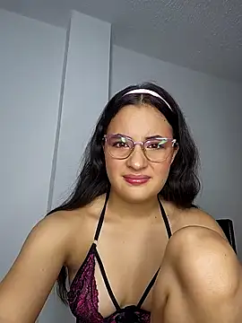 Snapshot of baaby-miiaa chatting on February 27, 2025, 3:18 am baaby-miiaa online show from February 27, 2025, 3:18 am