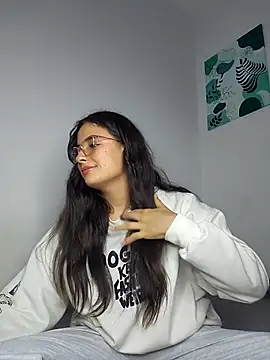 Snapshot of baaby-miiaa chatting on March 9, 2025, 3:43 am baaby-miiaa online show from March 9, 2025, 3:43 am