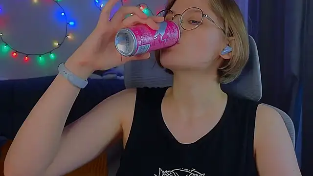  JessieVibes online show from October 29, 2025, 12:37 pm