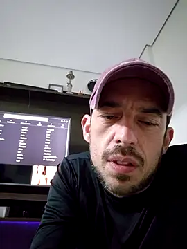 Snapshot of uberdot chatting on May 11, 2026, 7:32 am uberdot online show from May 11, 2026, 7:32 am