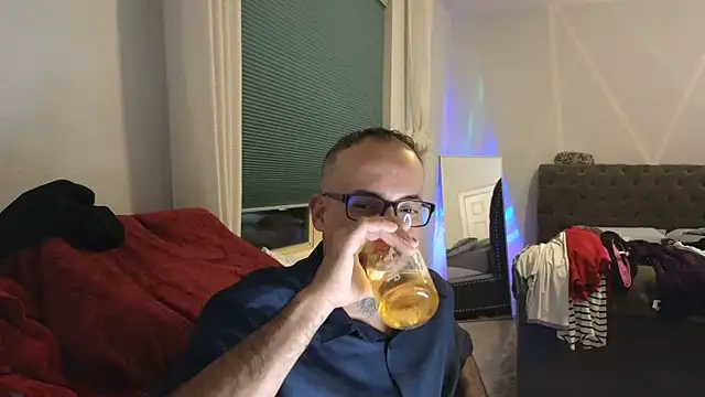 Snapshot of TheConfidentialClub chatting on February 16, 2025, 8:21 am TheConfidentialClub online show from February 16, 2025, 8:21 am