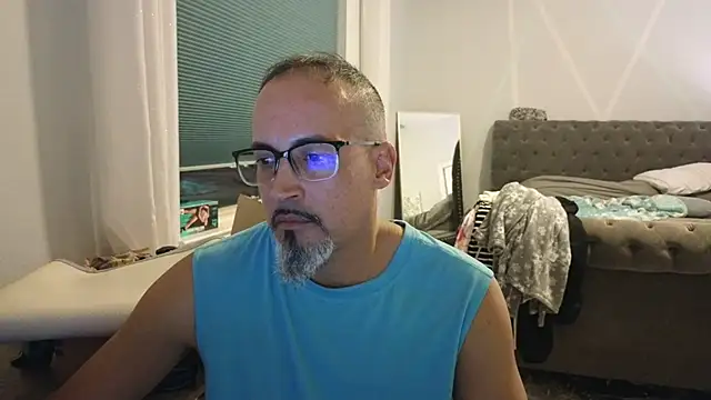 Snapshot of TheConfidentialClub chatting on January 18, 2025, 1:19 am TheConfidentialClub online show from January 18, 2025, 1:19 am