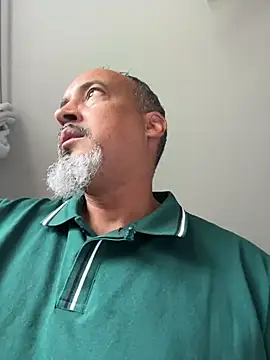 Snapshot of TheConfidentialClub chatting on September 30, 2025, 4:35 pm TheConfidentialClub online show from September 30, 2025, 4:35 pm