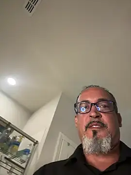 Snapshot of TheConfidentialClub chatting on October 5, 2025, 3:08 am TheConfidentialClub online show from October 5, 2025, 3:08 am