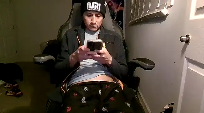 PerroDemonioHot online show from February 26, 2025, 5:35 am