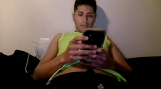 PerroDemonioHot online show from February 5, 2025, 1:47 am