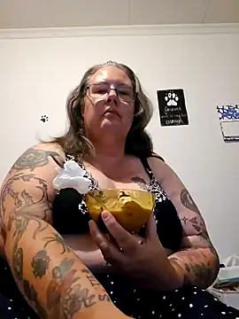 k1w1bbw online show from January 16, 2025, 8:11 am