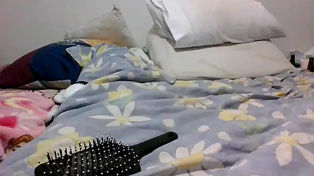 k1w1bbw online show from January 20, 2025, 8:30 am