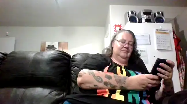 k1w1bbw online show from February 17, 2025, 8:19 am