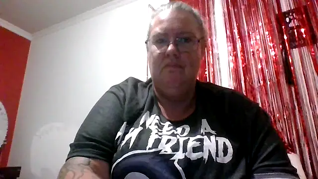 k1w1bbw online show from February 13, 2025, 8:27 am