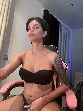 Snapshot of Rosariolovex chatting on February 26, 2025, 6:48 pm Rosariolovex online show from February 26, 2025, 6:48 pm