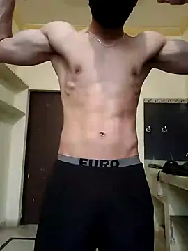 Snapshot of hot_hunk_boy chatting on January 19, 2025, 11:56 am hot hunk boy online show from January 19, 2025, 11:56 am