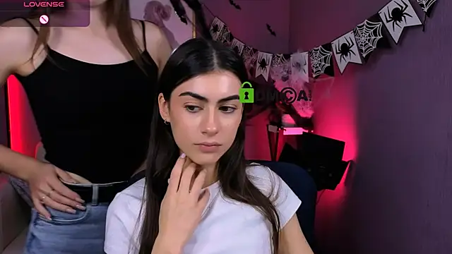 flora ri online show from October 29, 2025, 10:25 am