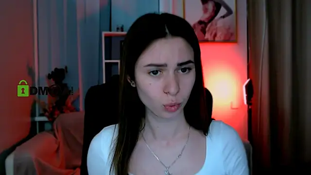 flora ri online show from February 1, 2025, 2:58 am