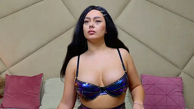 Snapshot of ChloeFrost chatting on November 17, 2025, 6:06 am ChloeFrost online show from November 17, 2025, 6:06 am