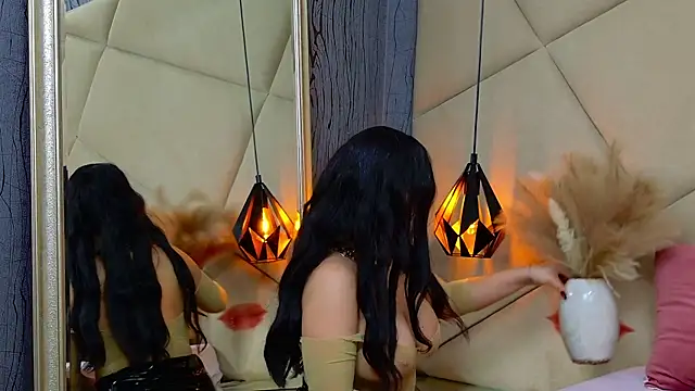 Snapshot of ChloeFrost chatting on November 23, 2025, 6:01 am ChloeFrost online show from November 23, 2025, 6:01 am