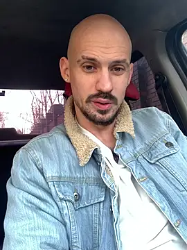 AssHunter4k online show from March 22, 2025, 7:15 am