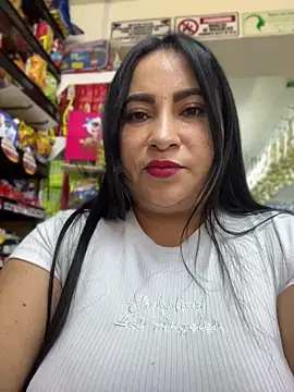 Snapshot of Miia_Jazmin chatting on April 15, 2026, 3:05 pm Miia Jazmin online show from April 15, 2026, 3:05 pm