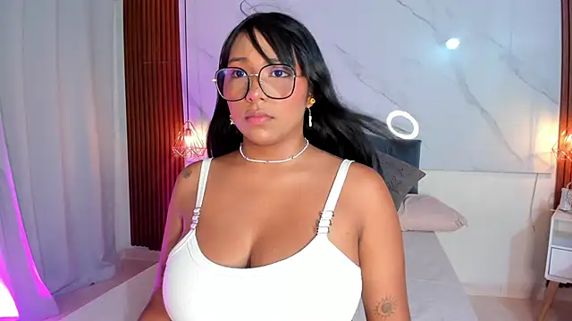 Snapshot of isabella_zc chatting on November 10, 2025, 8:14 pm isabella zc online show from November 10, 2025, 8:14 pm