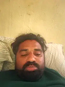 Snapshot of Raziv_komal143 chatting on March 20, 2025, 8:20 am Raziv komal143 online show from March 20, 2025, 8:20 am