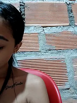 Snapshot of Zoe_Sweett18 chatting on October 1, 2025, 12:20 pm Zoe Sweett18 online show from October 1, 2025, 12:20 pm