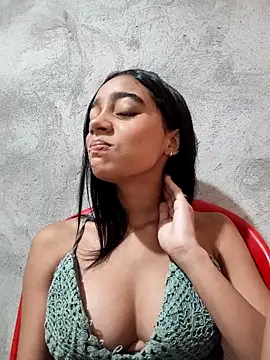 Snapshot of Zoe_Sweett18 chatting on December 3, 2025, 6:29 pm Zoe Sweett18 online show from December 3, 2025, 6:29 pm