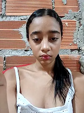 Snapshot of Zoe_Sweett18 chatting on October 14, 2025, 12:50 pm Zoe Sweett18 online show from October 14, 2025, 12:50 pm