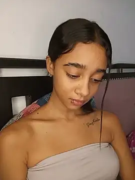 Zoe Sweett18 online show from July 17, 2026, 6:27 pm