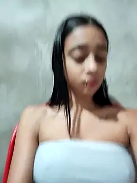 Snapshot of Zoe_Sweett18 chatting on November 26, 2025, 12:27 pm Zoe Sweett18 online show from November 26, 2025, 12:27 pm