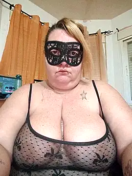 diosacurvy1984 online show from February 15, 2026, 9:08 am