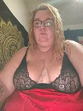 diosacurvy1984 online show from November 2, 2025, 6:24 pm