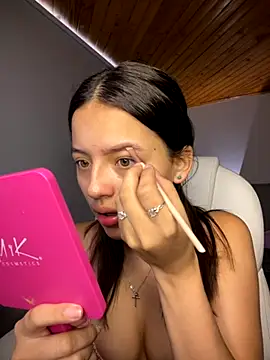 Sofia18 pinkk online show from November 25, 2025, 8:53 pm