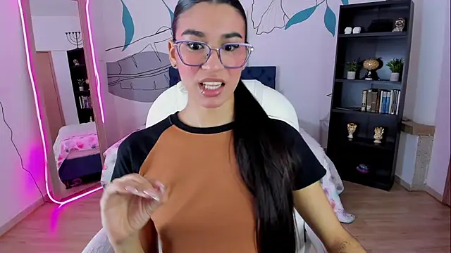 Snapshot of Dana_Paula chatting on December 14, 2025, 11:38 am Dana Paula online show from December 14, 2025, 11:38 am