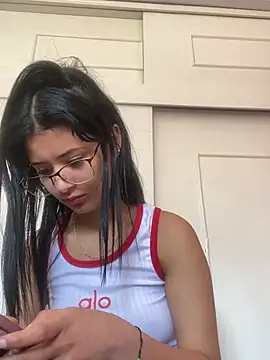 Snapshot of Violeta_euphoria chatting on January 22, 2025, 1:32 pm Violeta euphoria online show from January 22, 2025, 1:32 pm
