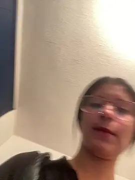 Snapshot of Violeta_euphoria chatting on February 20, 2025, 7:41 pm Violeta euphoria online show from February 20, 2025, 7:41 pm