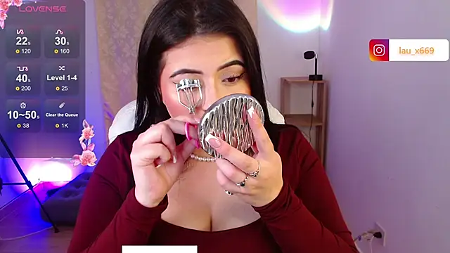 isabella1616 online show from February 10, 2026, 3:38 am