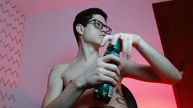 Snapshot of wolfandsky chatting on January 9, 2026, 11:06 am wolfandsky online show from January 9, 2026, 11:06 am