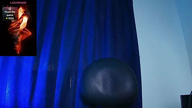 Snapshot of wolfandsky chatting on December 22, 2025, 11:54 am wolfandsky online show from December 22, 2025, 11:54 am