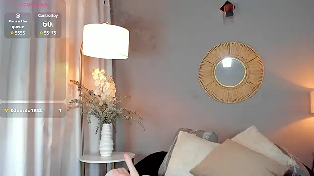 Snapshot of viviannehill_hot chatting on February 25, 2025, 9:58 pm viviannehill hot online show from February 25, 2025, 9:58 pm