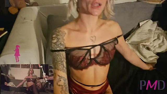 Snapshot of PimpMyDaddy chatting on January 16, 2025, 5:55 pm PimpMyDaddy online show from January 16, 2025, 5:55 pm