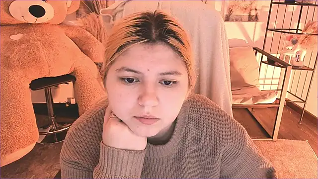 DiaAngell online show from January 11, 2026, 7:21 pm