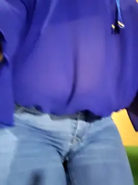 ilonna2025 online show from October 26, 2025, 11:16 pm