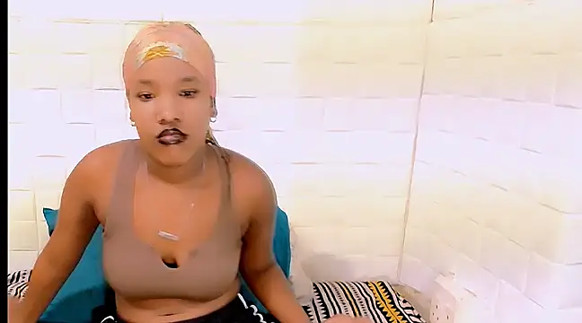 Snapshot of EroticSexyPrada chatting on March 13, 2025, 4:45 pm EroticSexyPrada online show from March 13, 2025, 4:45 pm