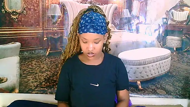 Snapshot of EroticSexyPrada chatting on February 16, 2026, 6:56 am EroticSexyPrada online show from February 16, 2026, 6:56 am