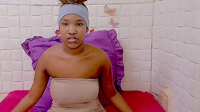 Snapshot of EroticSexyPrada chatting on March 2, 2026, 4:46 am EroticSexyPrada online show from March 2, 2026, 4:46 am