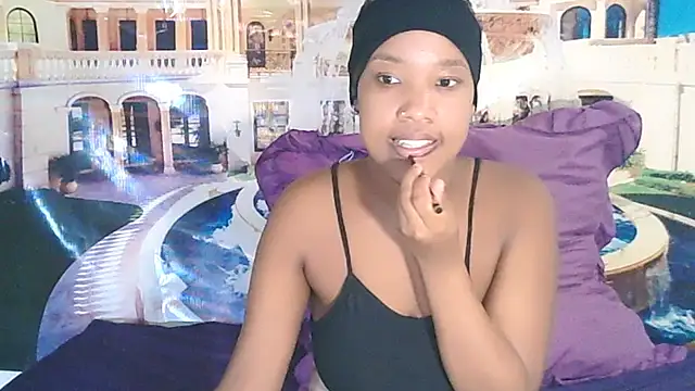 Snapshot of EroticSexyPrada chatting on February 13, 2026, 8:58 am EroticSexyPrada online show from February 13, 2026, 8:58 am