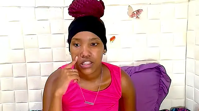 EroticSexyPrada online show from March 27, 2026, 5:47 pm