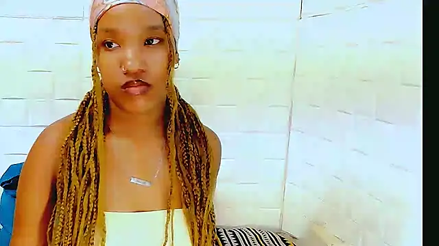 Snapshot of EroticSexyPrada chatting on March 17, 2025, 9:24 pm EroticSexyPrada online show from March 17, 2025, 9:24 pm