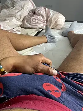 atesliskc online show from February 6, 2025, 6:02 pm