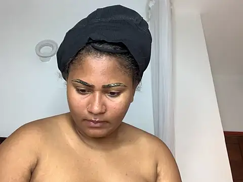 Snapshot of madell chatting on October 26, 2025, 3:18 am madell online show from October 26, 2025, 3:18 am